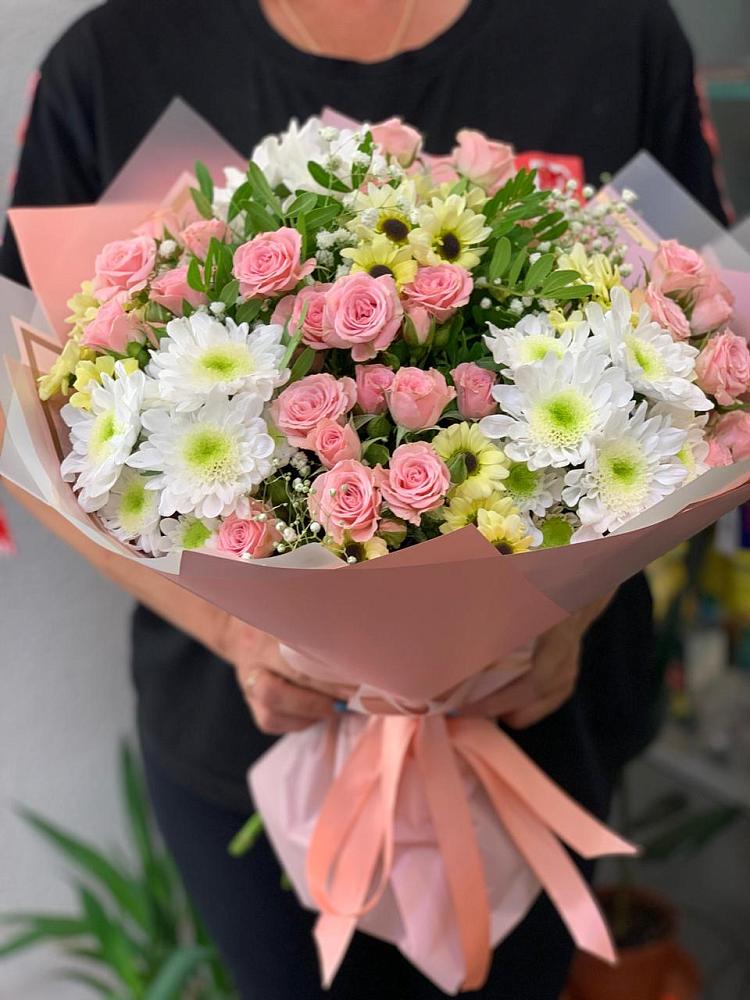 Букет цветов из: Розы и Хризантемы в Махнёво Свердловской области