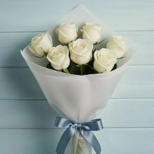 Букет 7 Белых роз Эдлесс Лав в Махнёво Свердловской области