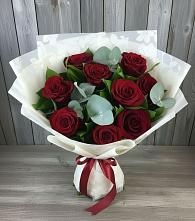Букет цветов из:  Розы в Махнёво Свердловской области