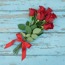 Букет Красные розы в Махнёво Свердловской области