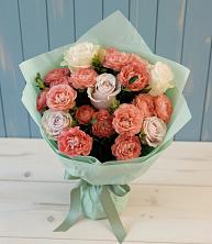Букет цветов из:  Розы в Махнёво Свердловской области