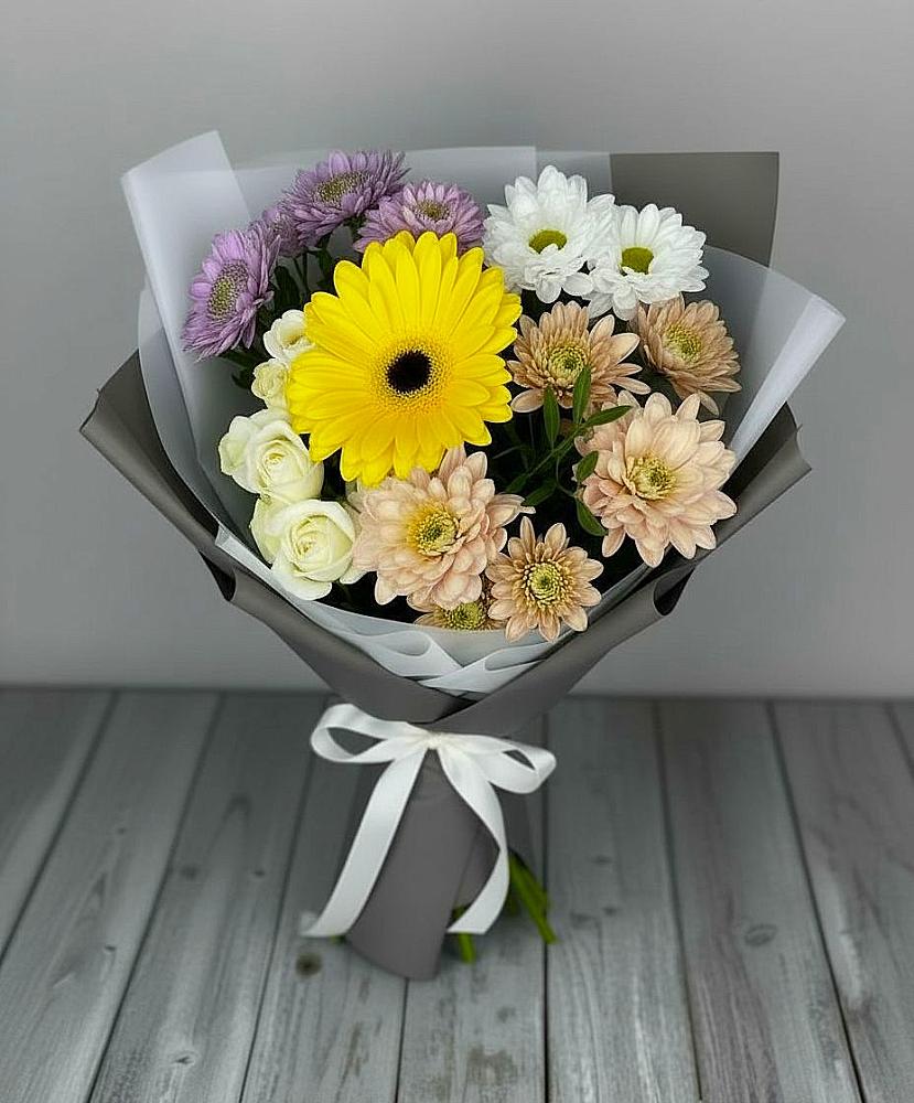 Букет цветов из: Розы, Герберы и Хризантемы в Махнёво Свердловской области