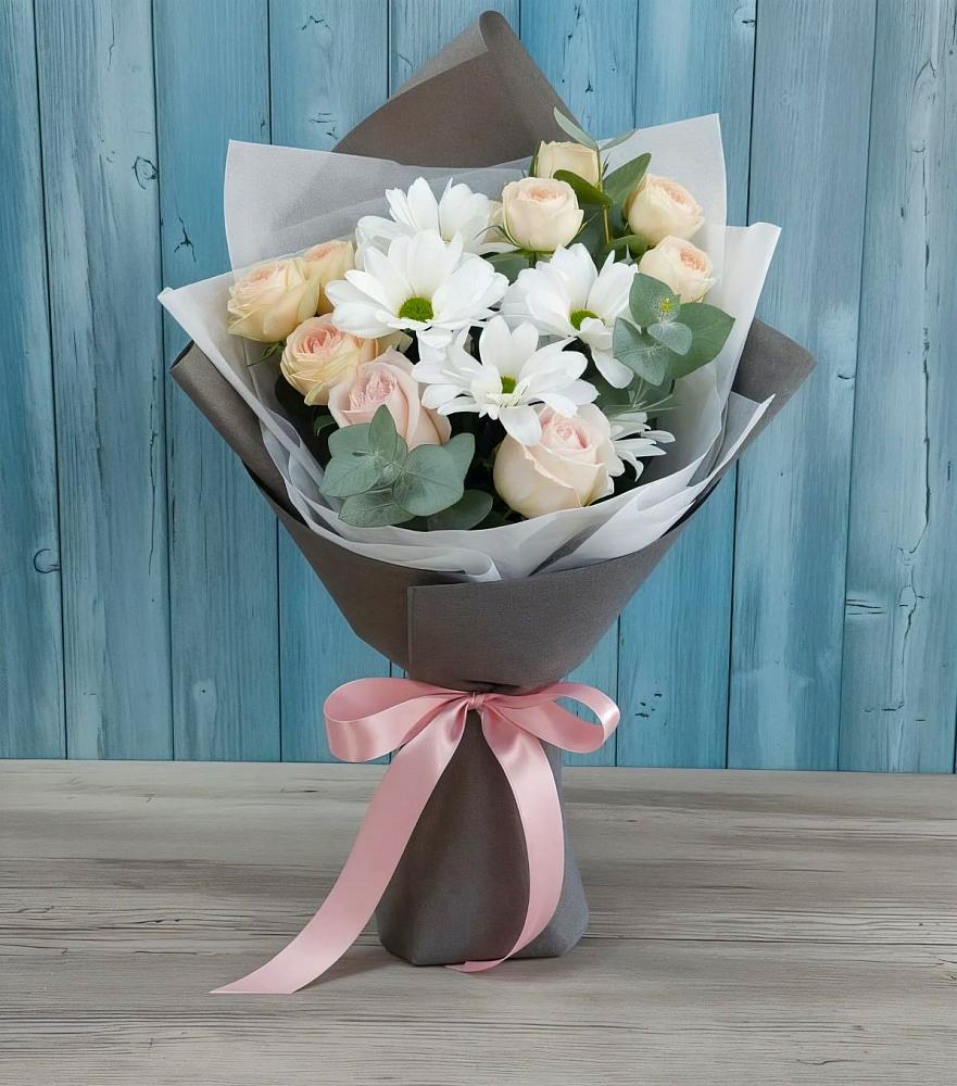 Букет цветов из: Хризантемы и Розы в Махнёво Свердловской области