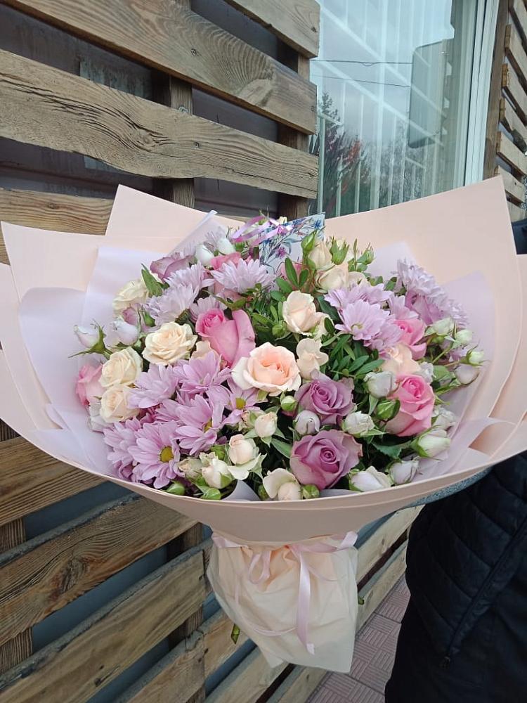 Букет цветов из: Розы и Хризантемы в Махнёво Свердловской области