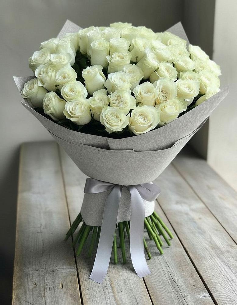 Букет 35 Белых роз в Махнёво Свердловской области