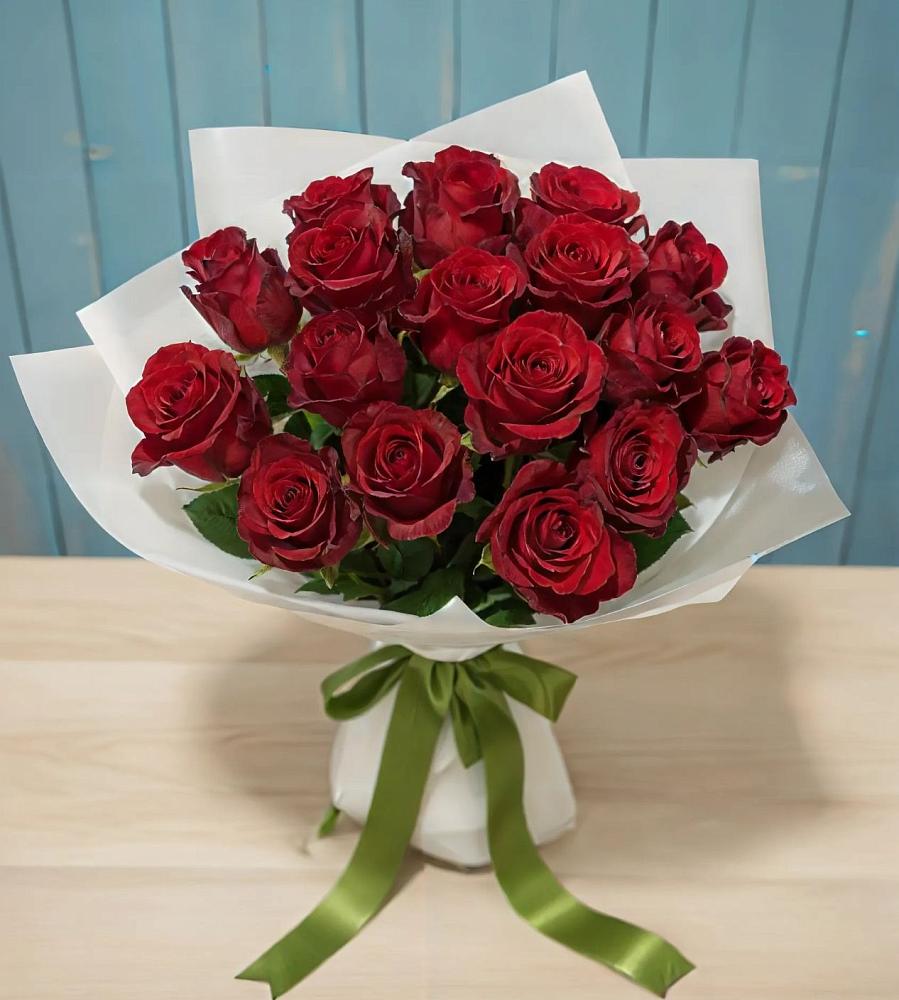 Букет Красные розы в Махнёво Свердловской области