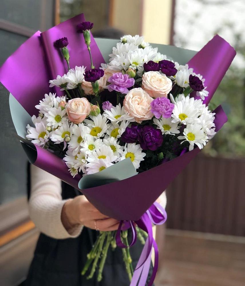 Букет цветов из: Хризантемы, Гвоздики и Розы в Махнёво Свердловской области