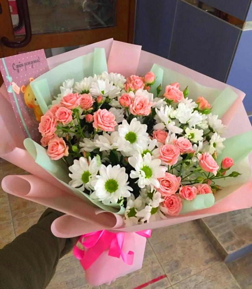 Букет цветов из: Розы и Хризантемы в Махнёво Свердловской области