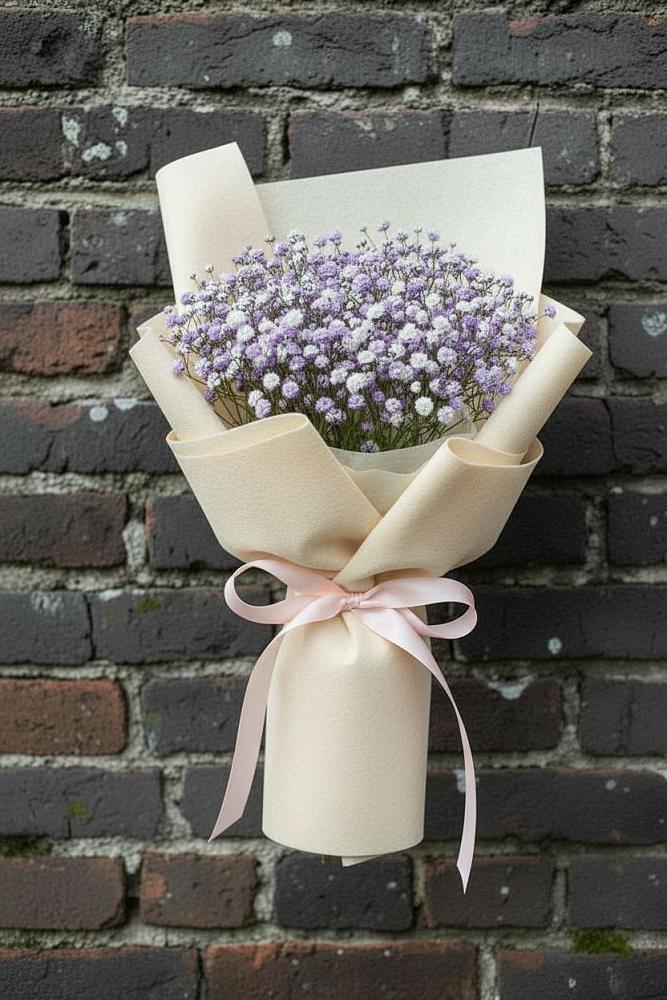 Букет цветов из: Гипсофила в Махнёво Свердловской области