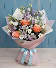 Букет цветов из:  Лизиантусы, Розы, Альстромерии и Гипсофила в Махнёво Свердловской области