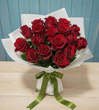 Букет Красные розы в Махнёво Свердловской области