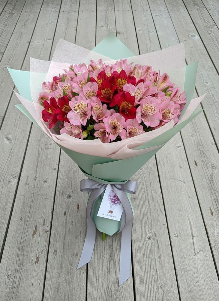 Букет цветов из: Альстромерии в Махнёво Свердловской области