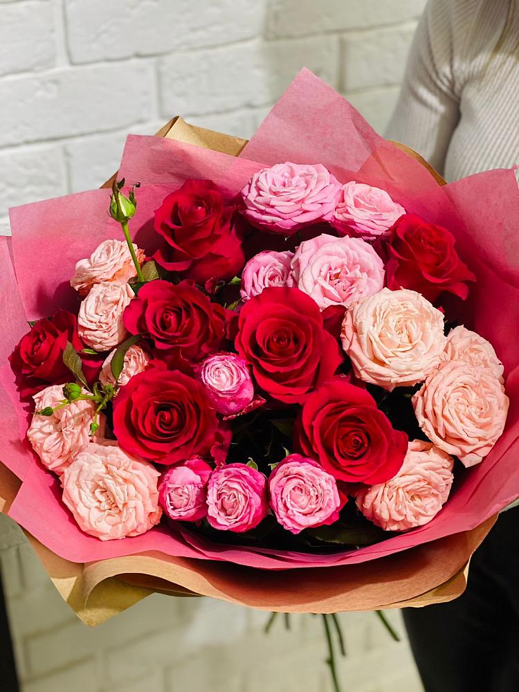 Букет цветов из: Розы в Махнёво Свердловской области