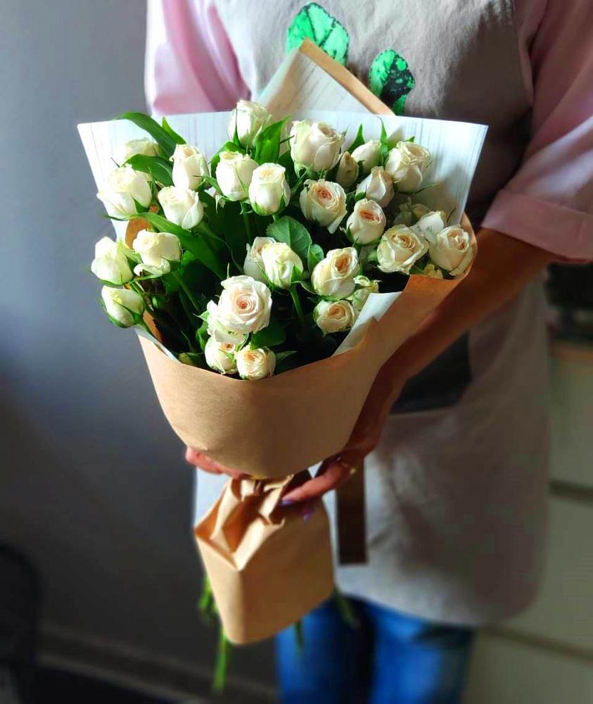 Букет цветов из: Розы в Махнёво Свердловской области