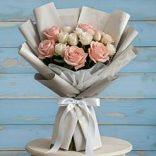 Букет цветов из:  Розы в Махнёво Свердловской области