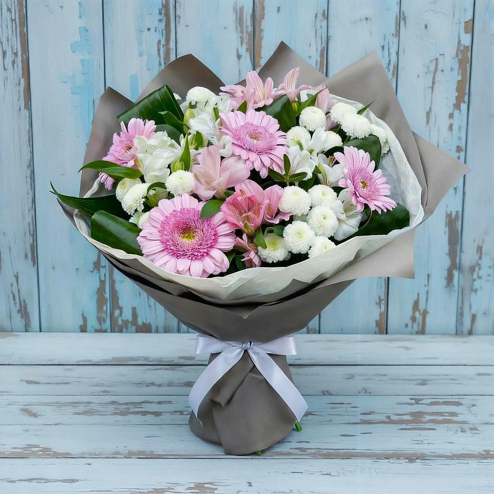 Букет цветов из: Герберы, Альстромерии и Хризантемы в Махнёво Свердловской области