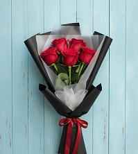 Букет цветов из:  Розы в Махнёво Свердловской области