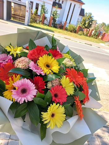 Букет цветов из: Герберы в Махнёво Свердловской области