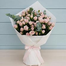 Букет цветов из:  Розы в Махнёво Свердловской области