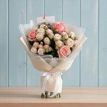 Букет цветов из:  Розы #REPLACE_PRED# Махнёво Свердловской области