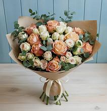 Букет цветов из:  Альстромерии и Розы в Махнёво Свердловской области