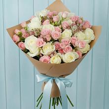 Букет цветов из:  Розы в Махнёво Свердловской области