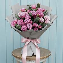Букет цветов из:  Розы в Махнёво Свердловской области